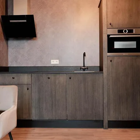Hotel Biesbosch 4*