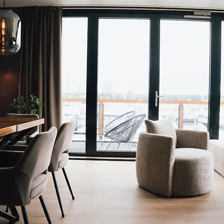 Biesbosch Hotel 4*