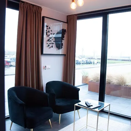 Biesbosch Hotel 4*