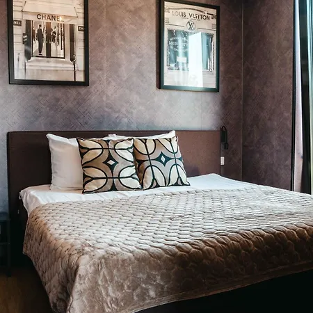 Biesbosch Hotel 4*