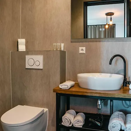 Biesbosch Hotel 4*