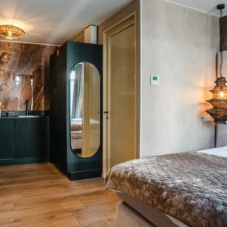 Hotel Biesbosch 4*