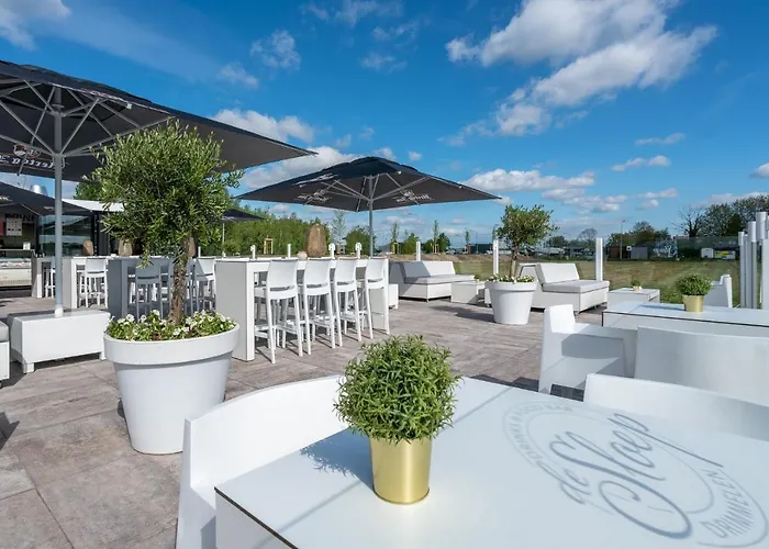Biesbosch Hotel 4*